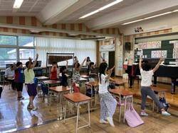 外国語活動の授業ABCダンス
