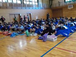 12 17 小中合同レクリエーション 青梅市立成木小学校 12 17 小中合同レクリエーション 青梅市立成木小学校