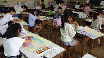 2年生　「いろいろもよう」の画像2