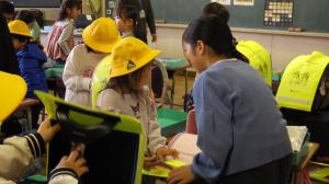 教室でのお世話