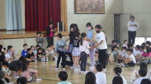 プレゼント渡し