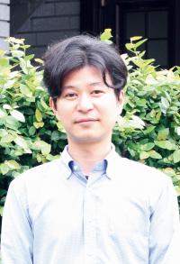 須永先生