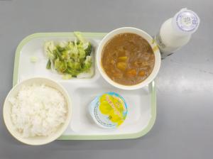 給食の写真