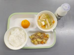 給食の写真
