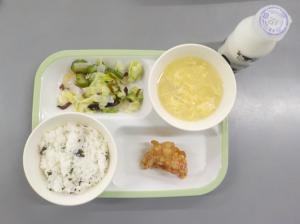 給食の写真