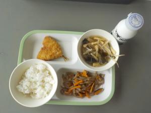 給食の写真