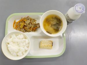 給食の写真