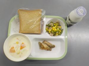 給食の写真