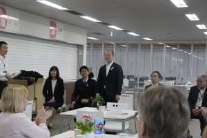 市役所7階食堂でおこなわれった表敬訪問