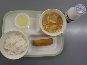 給食の写真
