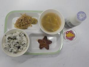 給食の写真