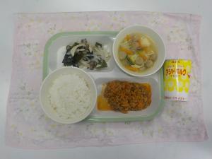 給食の写真