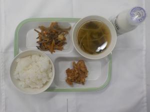 給食の写真