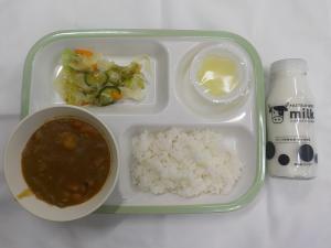 給食の写真