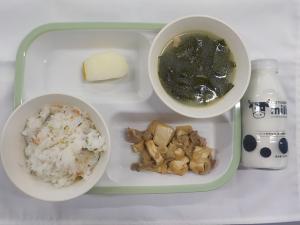 給食の写真