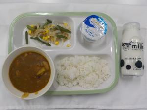 給食の写真