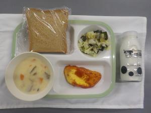 給食の写真