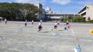 小型ハードル走