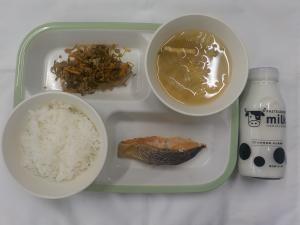 給食の写真
