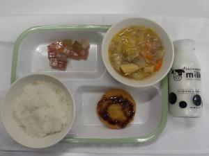 給食の写真