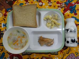 給食の写真
