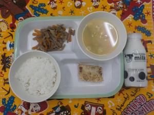 給食の写真