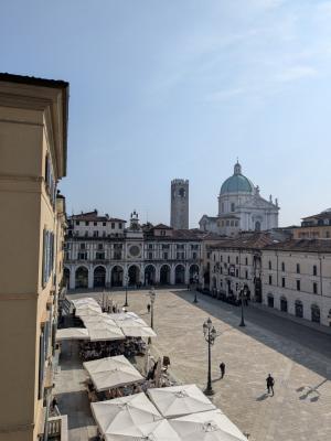 ブレシア市内広場の写真