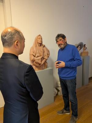 ジュゼッペ・ベルゴミ氏と大勢待市長の写真