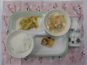 給食の写真
