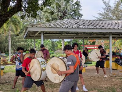 あわおどりチームの太鼓の練習の写真