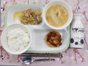 給食の写真