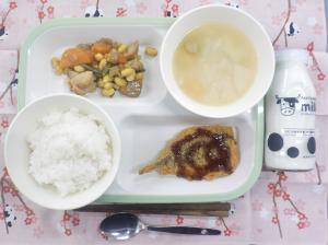 給食の写真