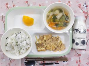 給食の写真