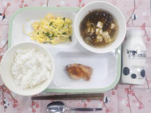 給食の写真