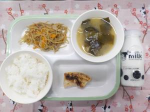 給食の写真