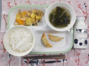 給食の写真