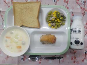 給食の写真