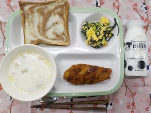 給食の写真