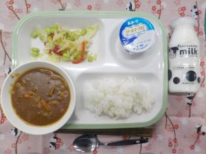 給食の写真