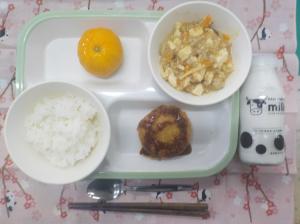 給食の写真