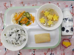給食の写真