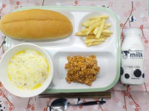 給食の写真