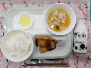 給食の写真
