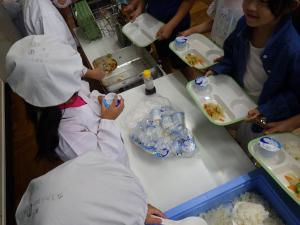 給食2