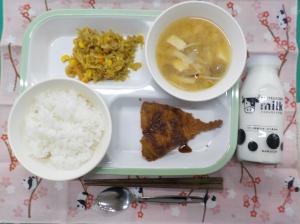 給食の写真