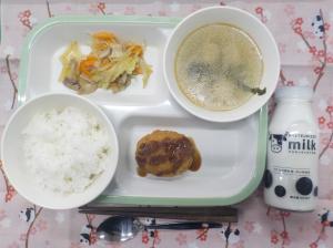 給食の写真