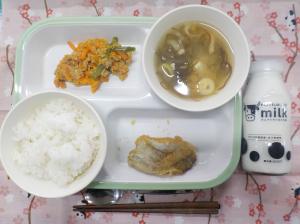 給食の写真