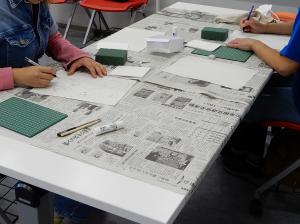どんなデザインにしようかな?考え、描いて、、、